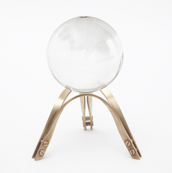Arch Ball Stand | Onyx Sphere